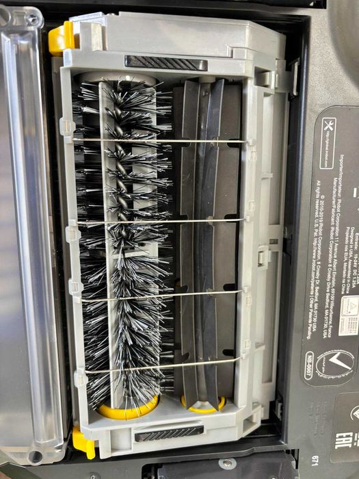 Прахосмукачка робот RUMBA 671