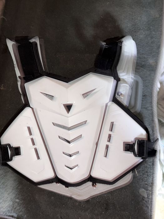 Продается защита спины на мотоцикл