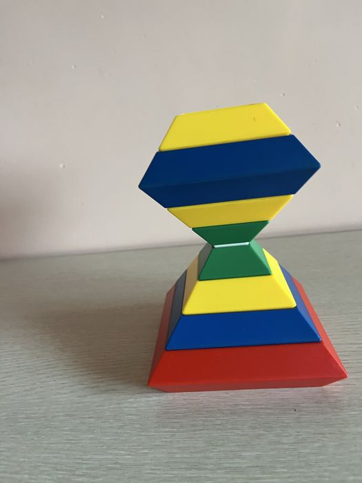 Пирамида за подреждане на играчки за изграждане на играчки 3D пъзел