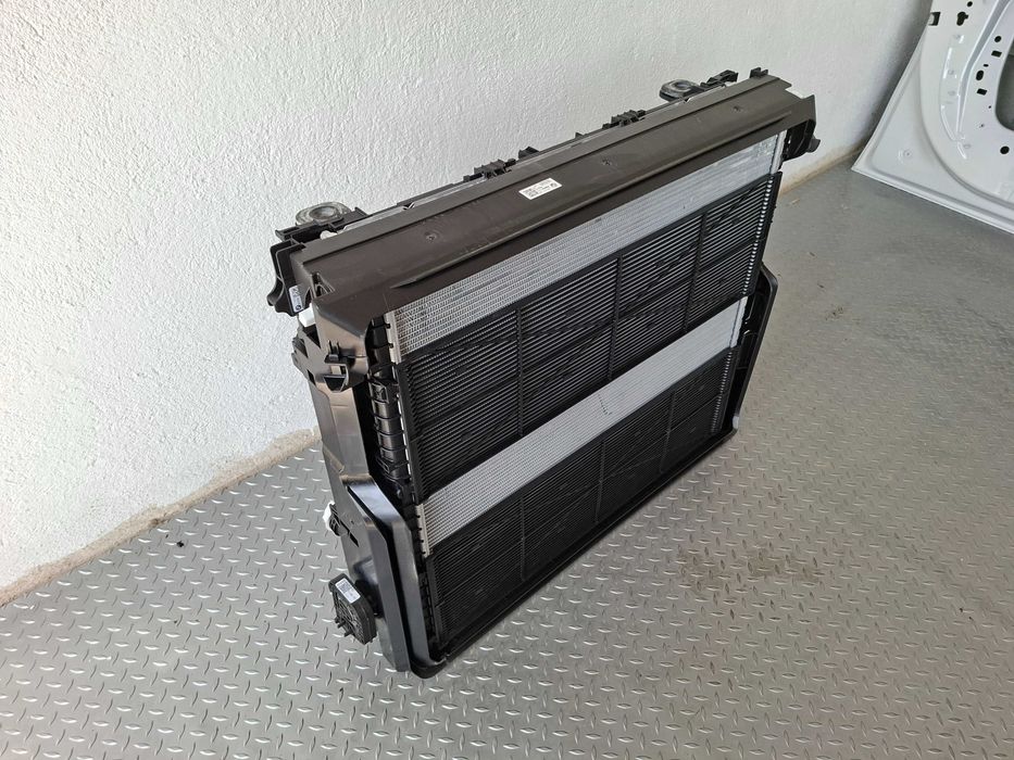 Нов охладителен пакет Вентилатор радиатор BMW G60 540iX 550eX G70 740iX 760iX M760eX M5 G90 G99