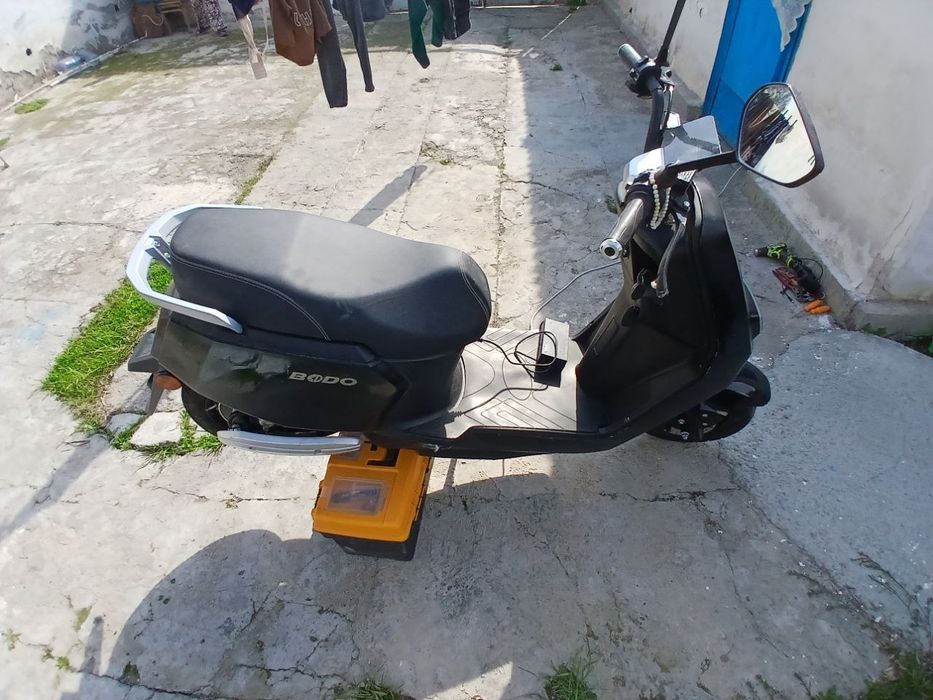 Продам Скутер срочно