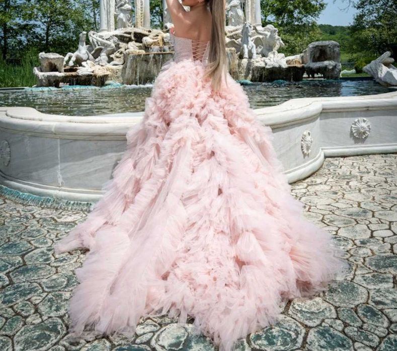 Бални рокли Стоян Радичев черна и розова