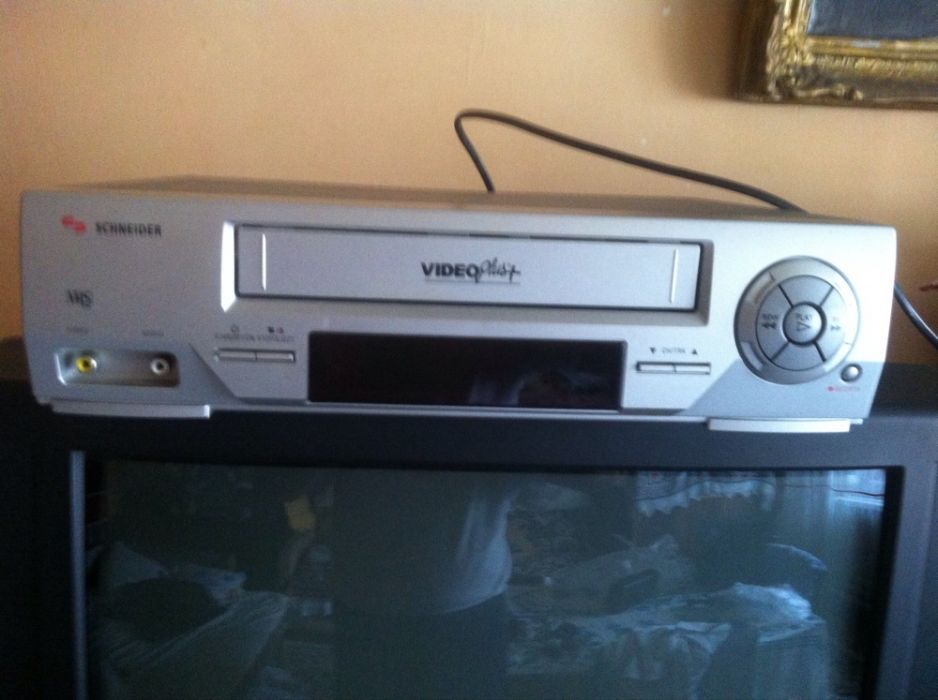 video recorder schneider cu telecomanda -nou