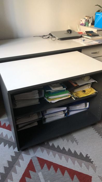 Офисная мебель, почти новая