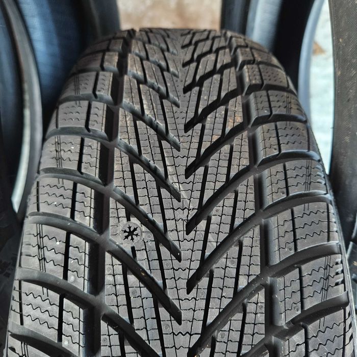 4 Нови зимни гуми 205/60R16 Goodyear UltraGrip Performance 3 XL 96H