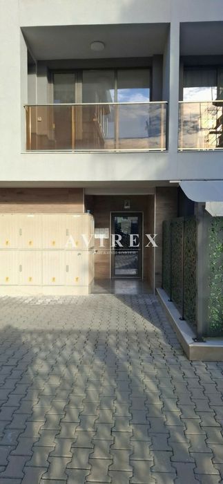 Продава се Двустаен апартамент в Пловдив, Христо Смирненски - 74 кв.м за 1062 €/кв.м - Снимка #1