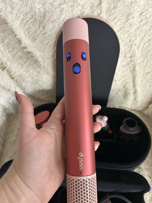 Продам фен дайсон б/у