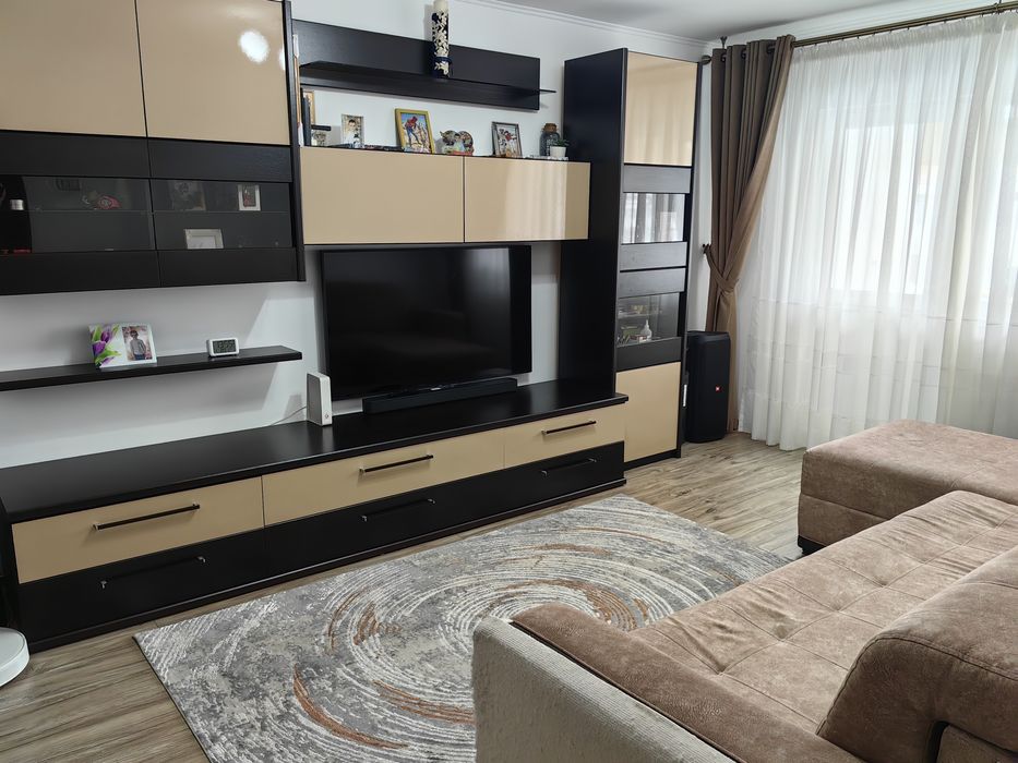 Vând apartament cu 2camere