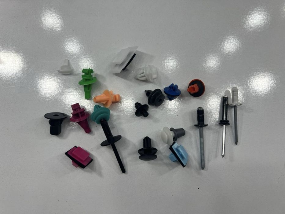 Клипсы на Toyota/Lexus Kia/Hyundai BMW VW