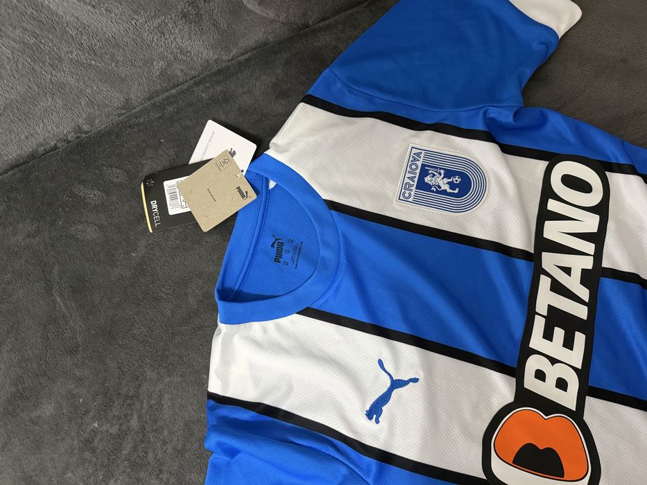 Tricou cu universitatea craiova