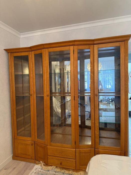 Горка для посуды, сервант