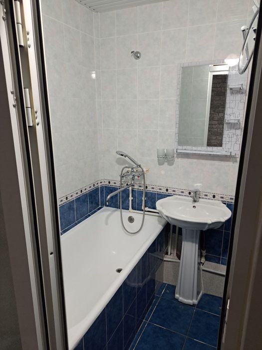 Кора Камиш2/1 квартира 4хонали студентлага бергаман 3та сдудент керей