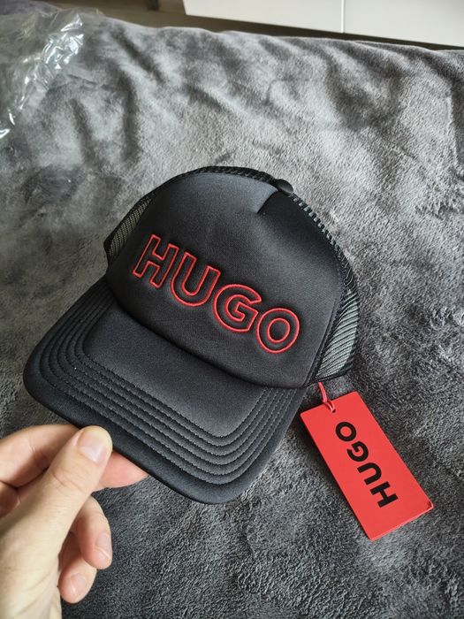 Hugo șapcă unisex cu plasa și logo mare roșu noua originala