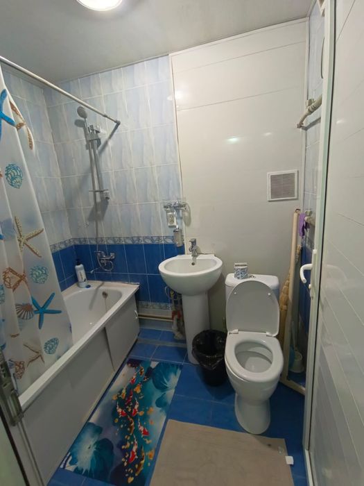 Продается 2 комн в центре !