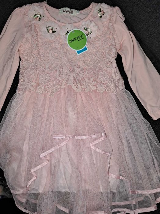 Rochie/rochita roz cu dantela si volane noua