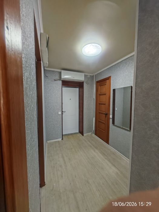 Продаётся 3 комнатная 6 мкр 32 дом