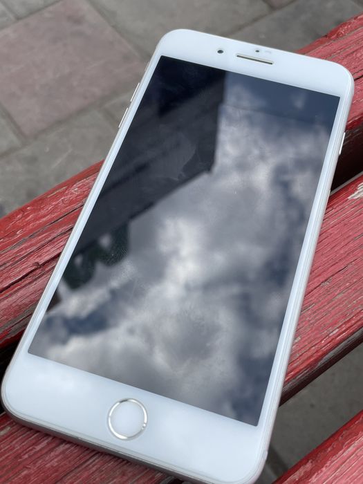 Iphone 8 plus 64gb