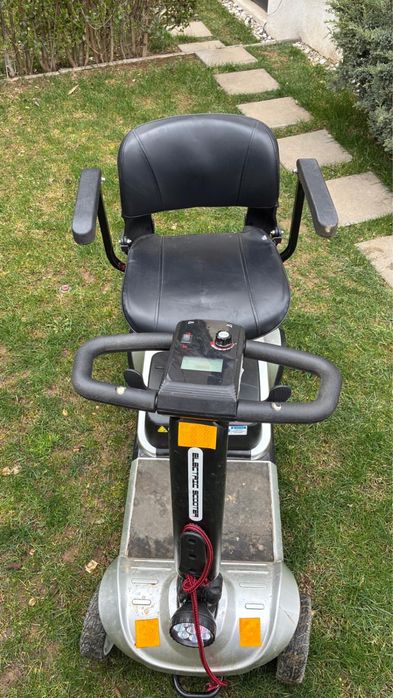 scuter electric persoane dizabilitati