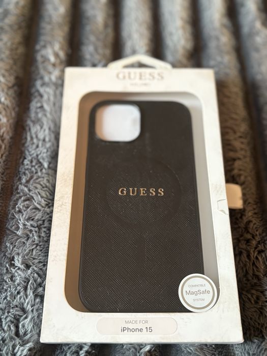Husa Guess Iphone 15