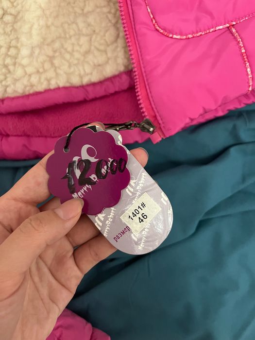 продам новую куртку для девочки