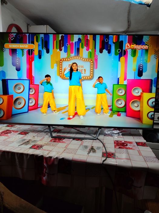 Продам телевизор Ясин OLED 65 Q 90