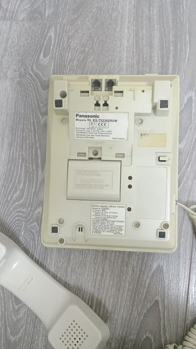 Телефон стационарный сотилади