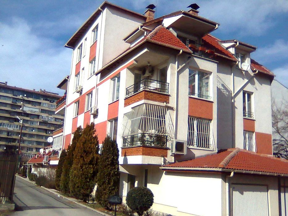 Продава се Двустаен апартамент в София, Красно село - 82 кв.м за 2927 €/кв.м - Снимка #17