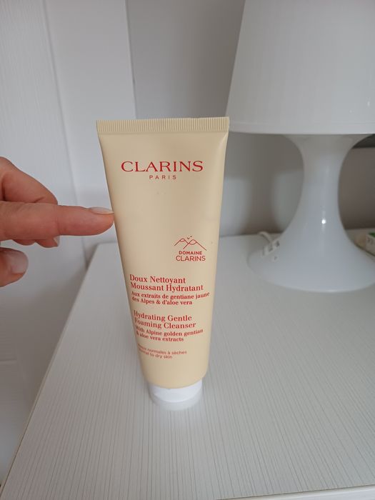 козметика Clarins,,Rene furterer, YSL,Lancome