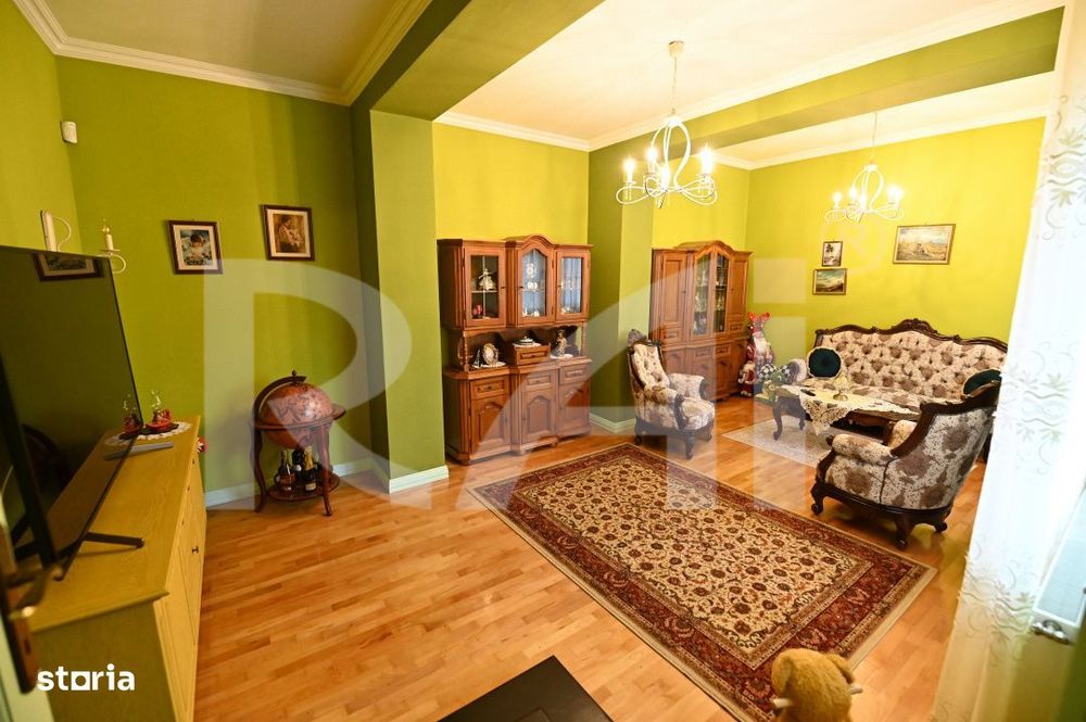 Casa cu stil, noua si la cheie, cu o curte superba, in zona centrala