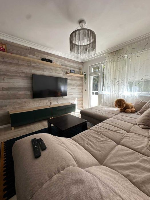 Дава се под наем Тристаен апартамент в София, Лозенец - 118 кв.м за 918 € - Снимка #3