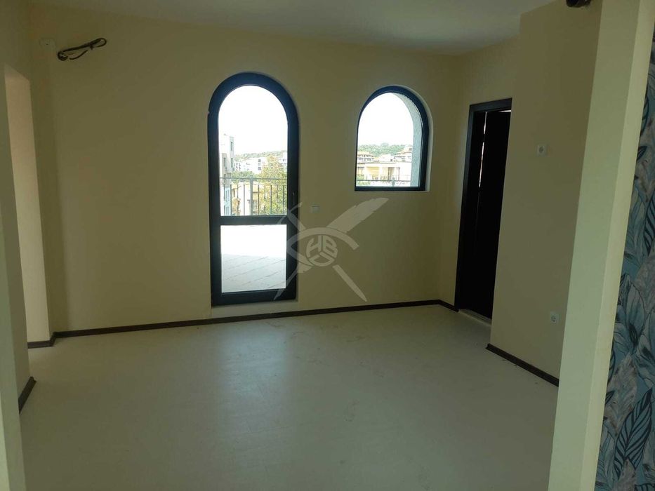 Продава се Многостаен апартамент в Свети Влас - 201 кв.м за 799 €/кв.м - Снимка #1