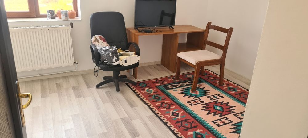 Închiriez casă 160m utili în Tomesti