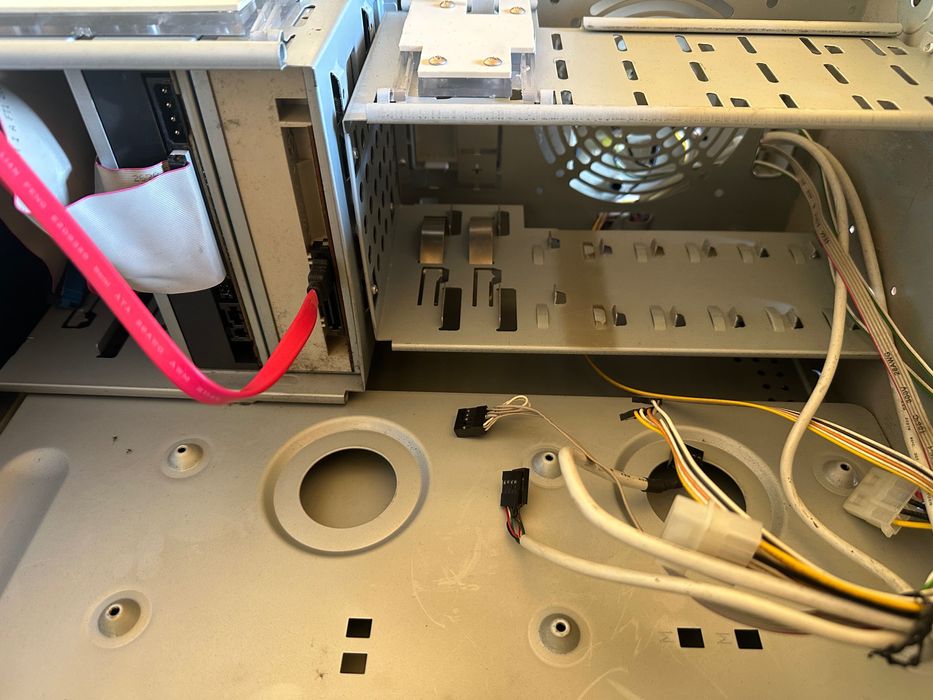 Компютърна кутия + Монитор Asus