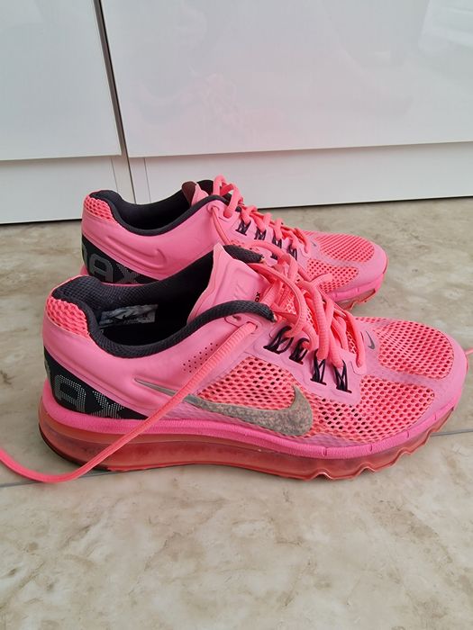 Nike Air Max Оригинални маратонки 39 номер