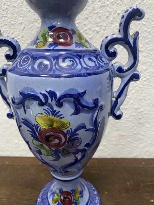 Португалска ваза с маркировка в кобалтово синьо