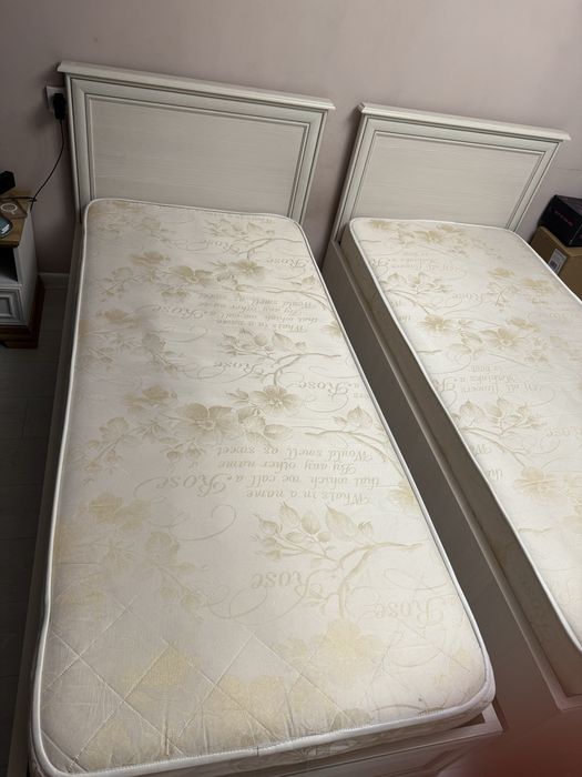 Продам 2 односпальные кровати