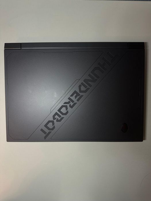 Ноутбук thunderobot