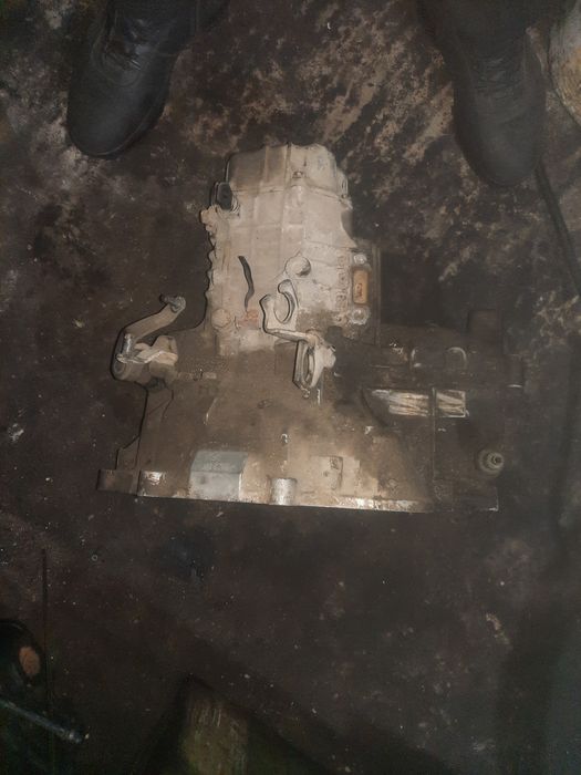 Коробка от митцубиси рунер