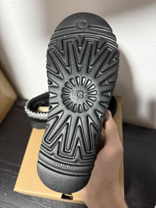 UGG Tasman II - marimi: 37, 38