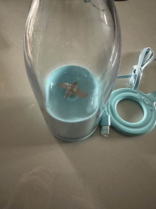 Нов смути шейкър