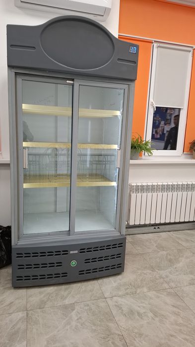 Витрины холодильники