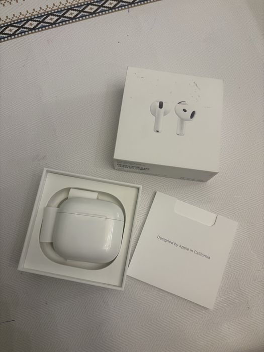 Apple airpods 4
