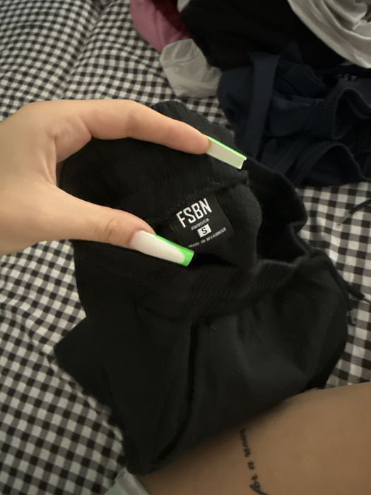 Pantaloni scurti