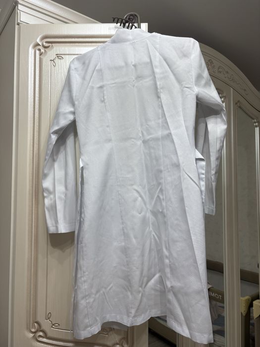 Продаю хир.кастюм, халаты