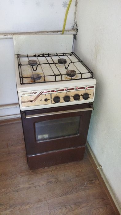 Газовая плита в рабочем состоянии