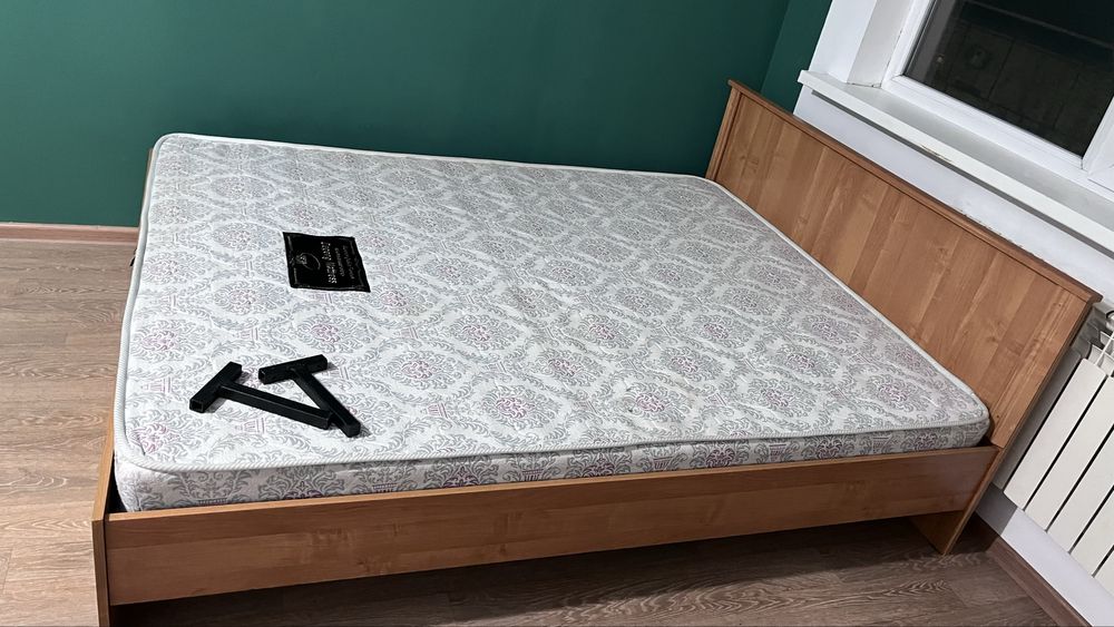 Кровать двухспальная