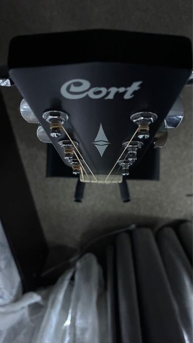 Гитара Cort Ad 810 (Состояние 8/10)