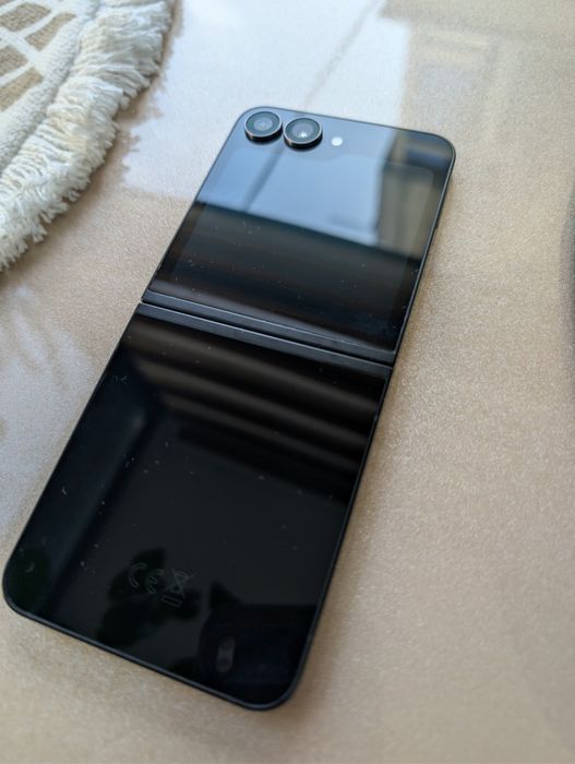Samsung Galaxy Z FLIP7 FE