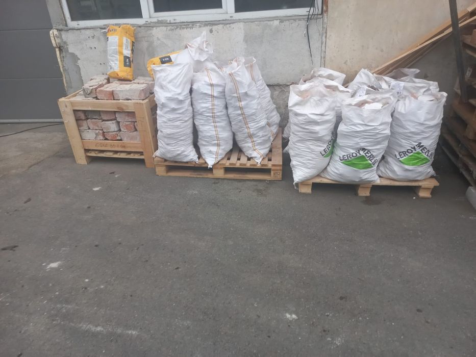 Servicii debarasări mobilă moloz