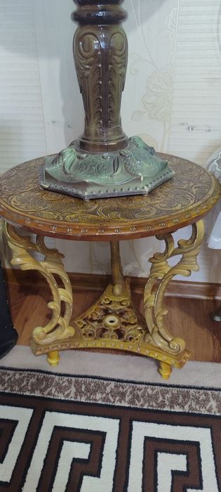 Круглый стол совпластитал продам